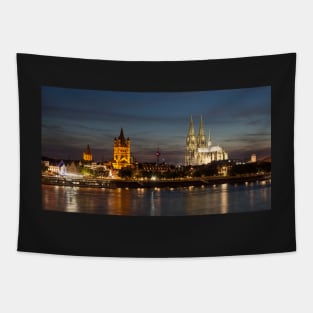 Koelner Dom at dusk Tapestry