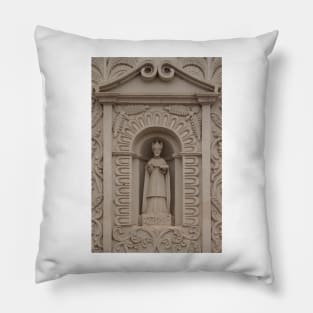 Cathedral De Santa Maria - Facade Close-up - 2 © Pillow