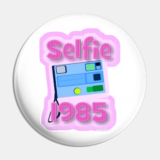 Selfie 1985 Funny Camera Retro Art Pin