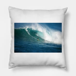 Waimea Bay Hawaii Pillow