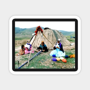 Iranian tribal women weaving Magnet