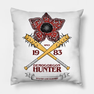 STRANGER THINGS 3 : DEMOGORGON HUNTER GRUNGE STYLE V2 Pillow