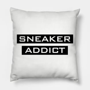 Sneaker Addict Strips blk Pillow