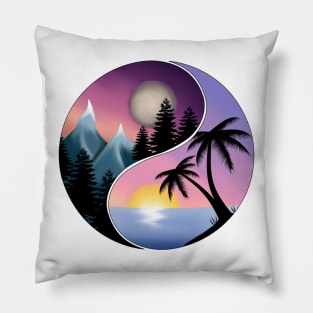 Complementary Yin Yang design Pillow