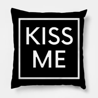 Kiss me Pillow