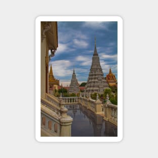 Cambodia. Phnom Pehn. Royal Palace. Stupas. Magnet