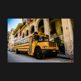 School bus, Havana, Cuba. T-Shirt