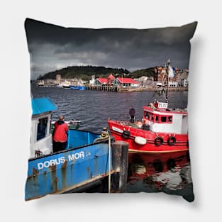 Fishing boat departing Oban harbour Pillow