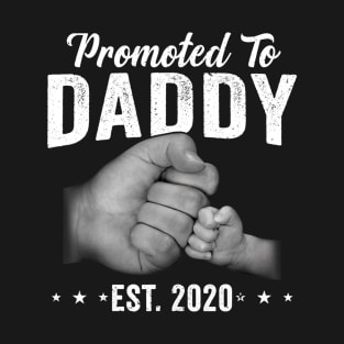 Father_s Day Gifts Promoted To Daddy Est 2020 T-Shirt