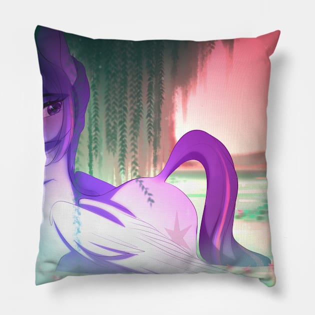 Twilight in da water Pillow by yukomaussi