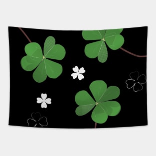 Pattern: Clover Tapestry