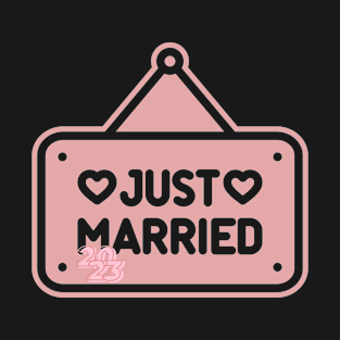 just married T-Shirt