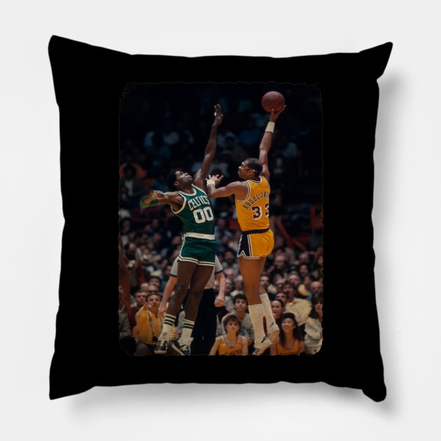 Kareem Abdul Jabbar vs Robert Parish NBA Finals 1985 Pillow by Milu Milu