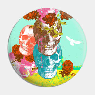 SKULLS N ROSE FIELD Pin