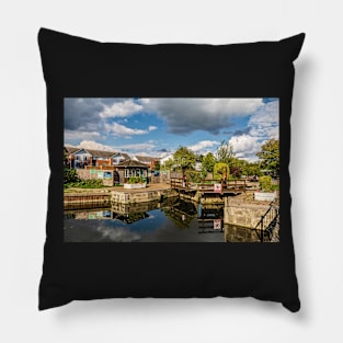 Blakes Lock in Reading, Pillow