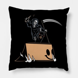 Skater Skull, Sketing Skull, Sketer Skeleton, Sketing Skeleton Pillow