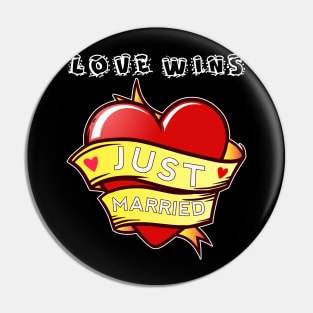 Love Wins, Love Wins design Pin