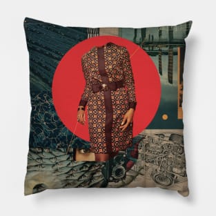 I looked into the Eye of this World Pillow