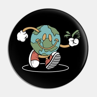 Smiley world Pin