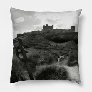 Bamburgh Castle, Northumberland, UK Pillow