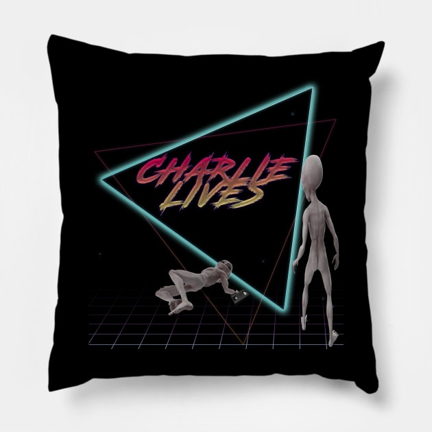 Alien love Pillow by Cruella Entertainment