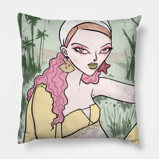 Californian Fashionista Pillow