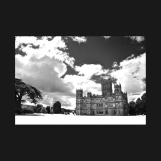 Highclere Castle Downton Abbey Hampshire England T-Shirt