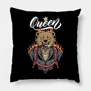 Queen bear vintage Pillow