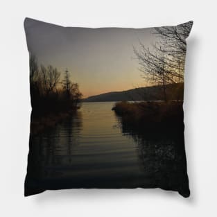 Sunset landscape photography lakeview Pillow