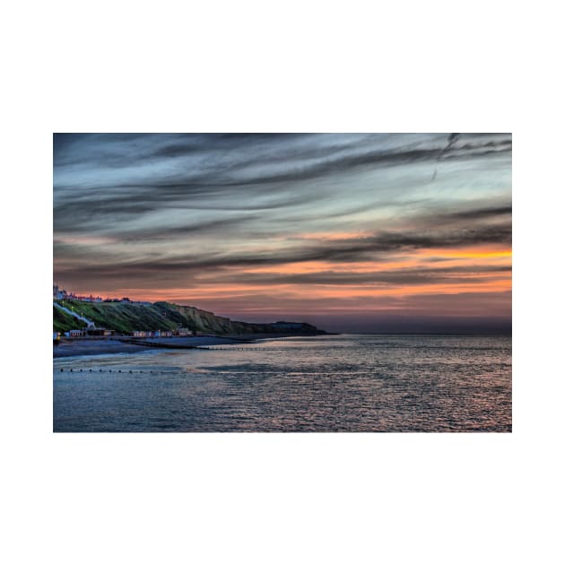 Sunset on Cromer Cliffs by avrilharris