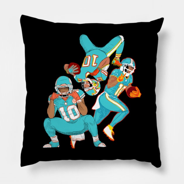 Tyreek Hill 10 Pillow by Mic jr