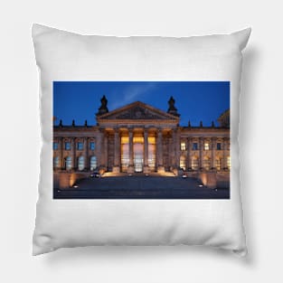 Reichstag building at dusk, Berlin, Germany Pillow