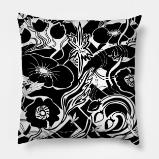 Black and white floral pattern Pillow