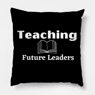 Teaching Future Leaders Teacher's Motivation with a Book Pillow