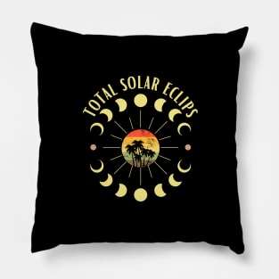 total solar eclips Pillow