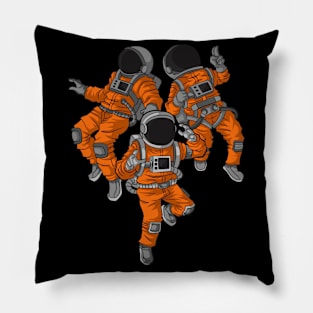 Funny Astronaut in Aktion Pillow