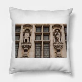 Hotel De Ville Details - 2 - Important Figures © Pillow