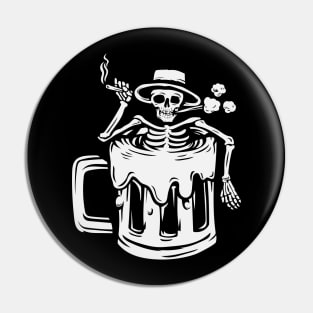 Skull with glass and smoke. Pin