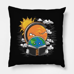 Solar eclipse Pillow