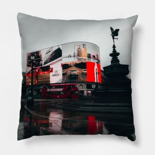 Rainy Piccadilly Circus - London Pillow