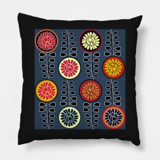 Floral circles Pillow