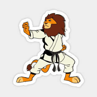 Comic lion does karate Magnet