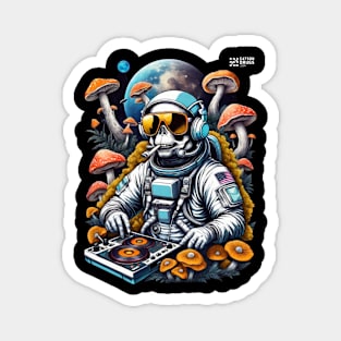 Techno T-Shirt - Psychedelic Astronaut - Catsondrugs.com - Techno, rave, edm, festival, techno, trippy, music, 90s rave, psychedelic, party, trance, rave music, rave krispies, rave flyer T-Shirt Magnet