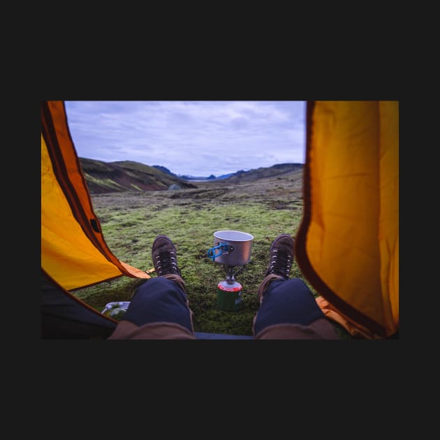 Dinner Time in the Icelandic Wilderness on Laugavegur trek by Danny Wanders