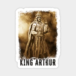 King ARTHUR Vintage portrait with Crown Helmet and Sword Magnet