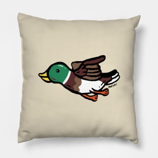 Male mallard duck flying Pillow