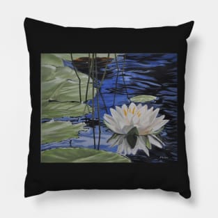 Waterlily on the Oxtongue River Pillow