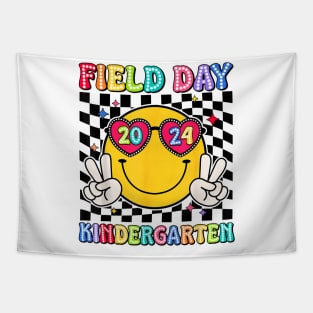 Field Day 2024 Kindergarten Fun Day Sunglasses Field Trip T-Shirt Tapestry