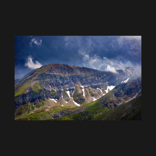 Fagaras mountains in Romania by naturalis