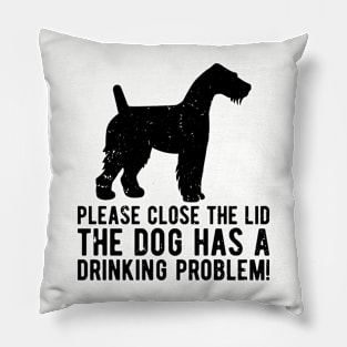 please close the lid the dog has a drinking problem! Pillow